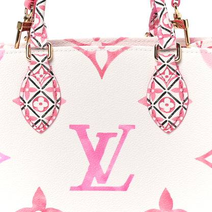 Louis Vuitton Monogram Giant By The Pool 2.0 Onthego PM Pink 7 of 10