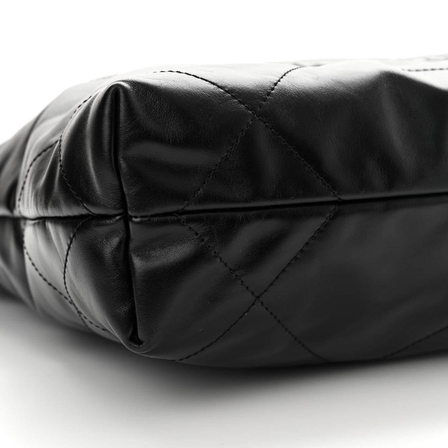 Shiny Calfskin Quilted Small Chanel 22 So Black