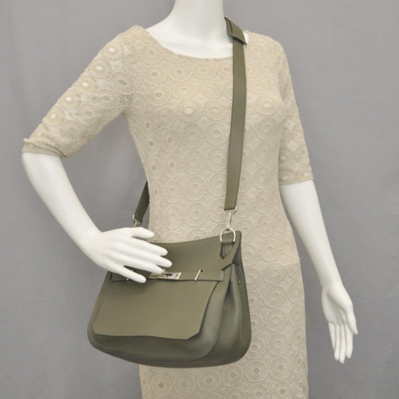 Hermes Swift Jypsiere 28 Vert Olive 2 of 10
