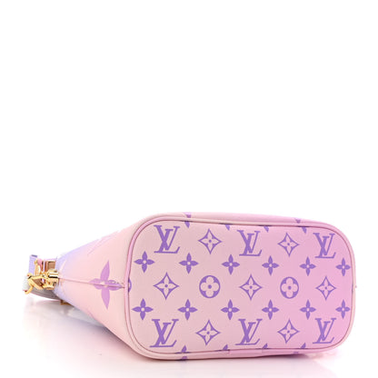 Louis Vuitton Monogram Giant Spring In The City Marshmallow Hobo PM Sunrise Pastel 4 of 9