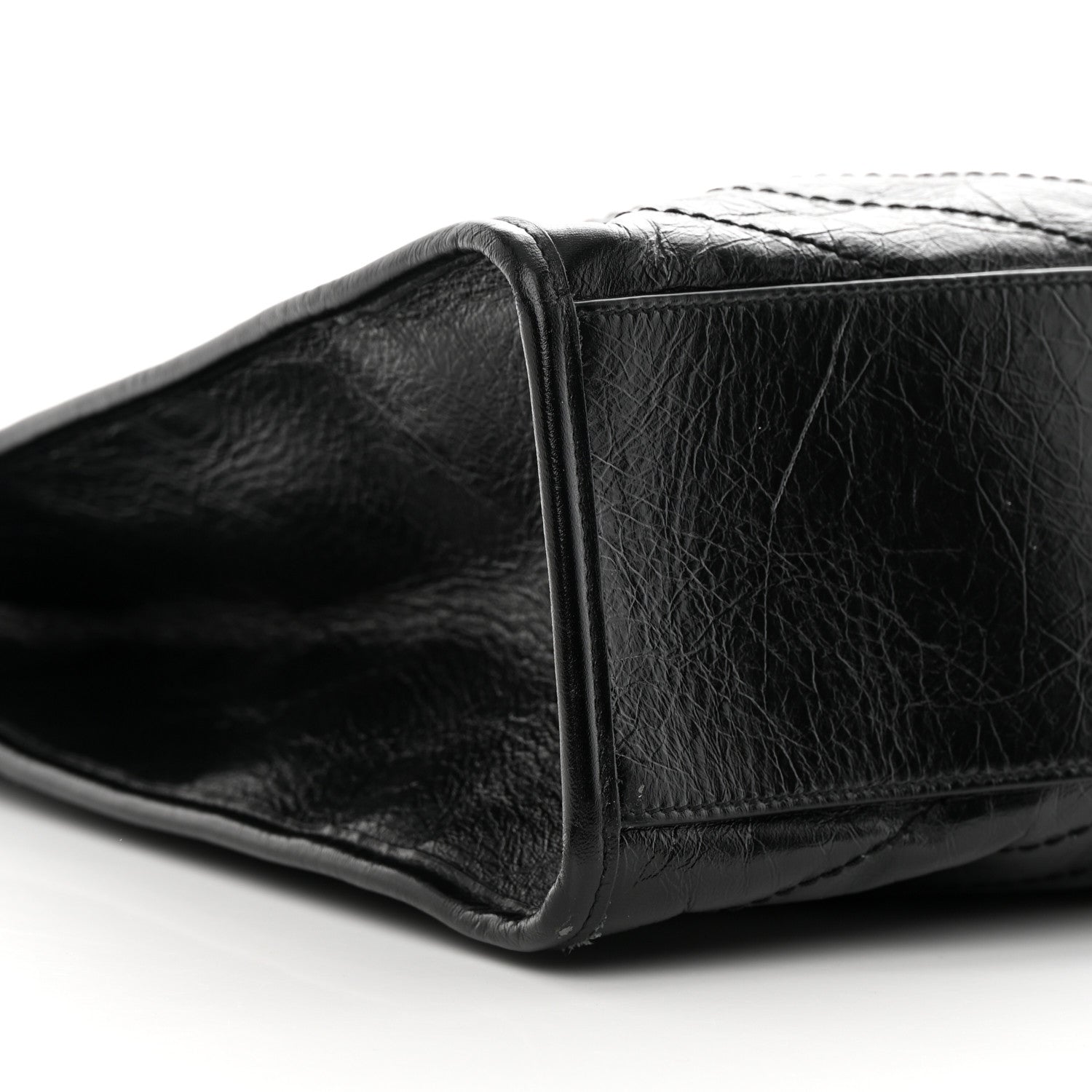Saint Laurent Crinkled Calfskin Matelasse Monogram Large Niki Shopper Tote Black 9 of 13