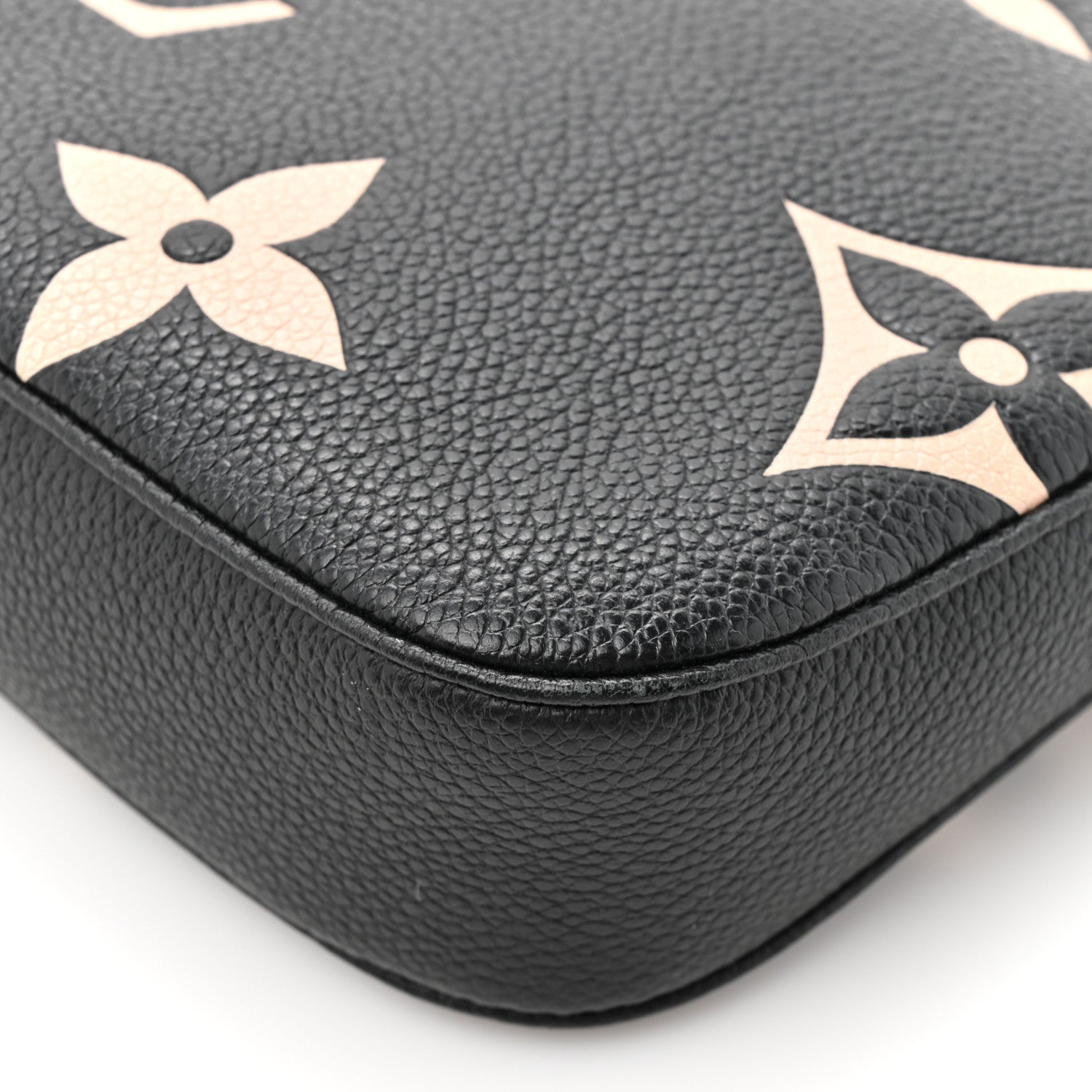Louis Vuitton Empreinte Monogram Giant Multi Pochette Accessories Large Pochette Black Beige 11 of 11