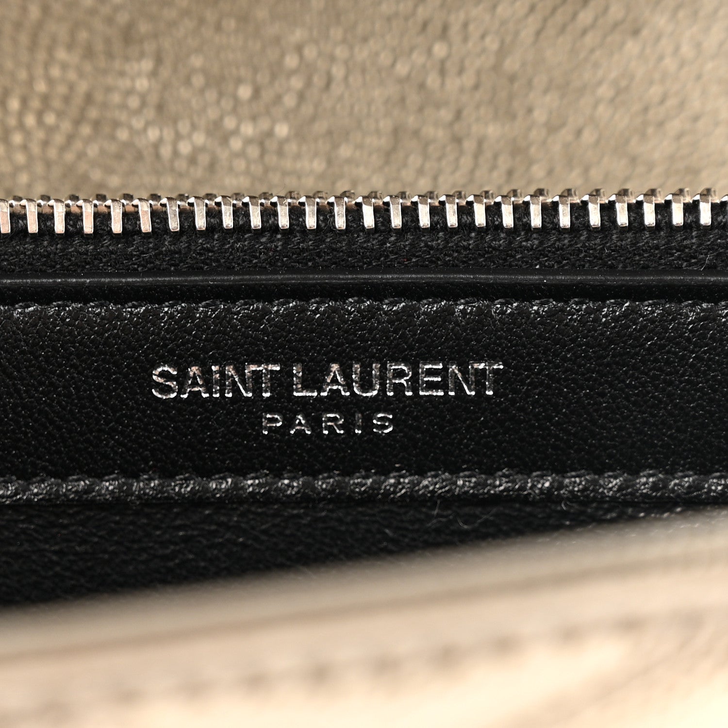 Saint Laurent Metallic Grain De Poudre Matelasse Chevron Monogram Chain Wallet Piombo 7 of 15