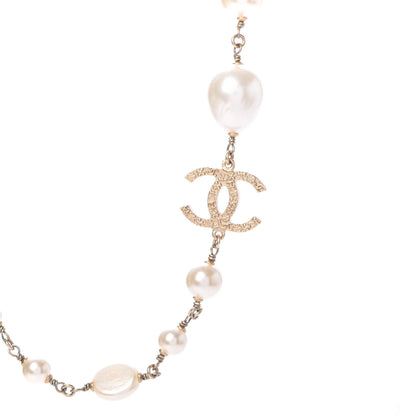 Chanel Pearl Precious Symbols CC Short Necklace Gold 4 of 5