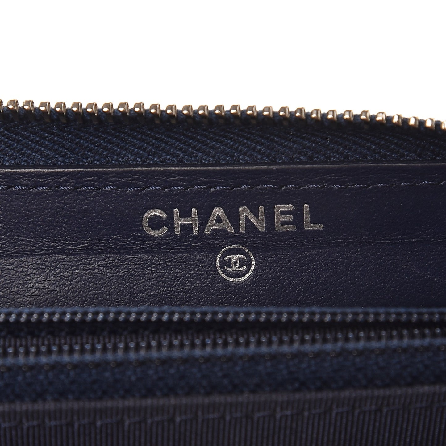 Caviar Quilted Medium Zip Around Wallet Navy