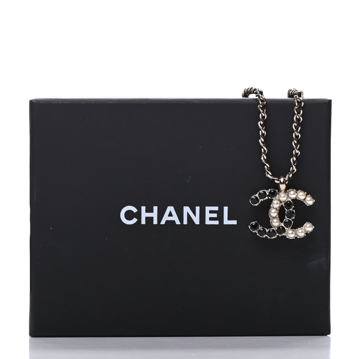Lambskin Resin Pearl Dazzling Domino Short Necklace Gold Black
