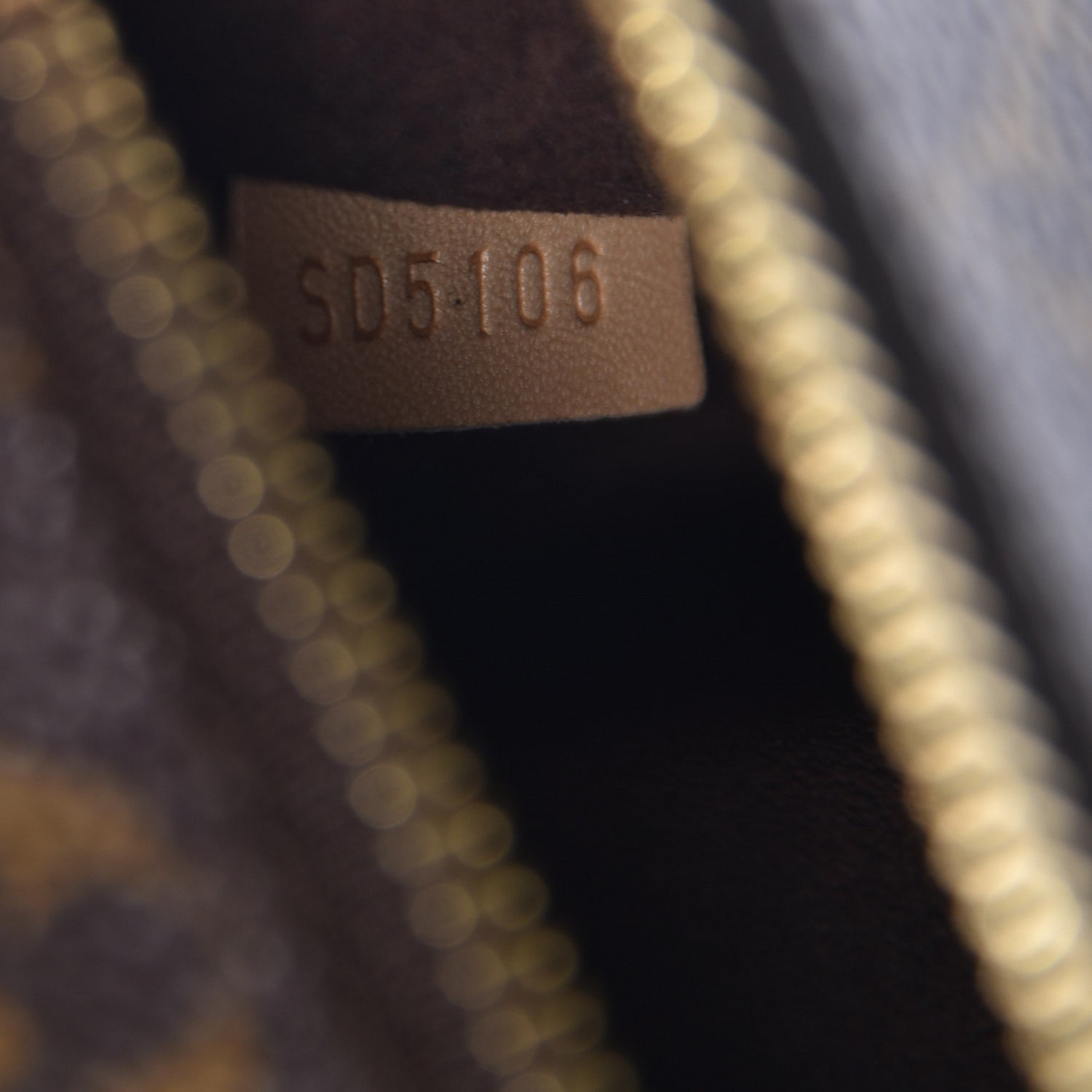 Louis Vuitton Monogram Pochette Metis 8 of 10