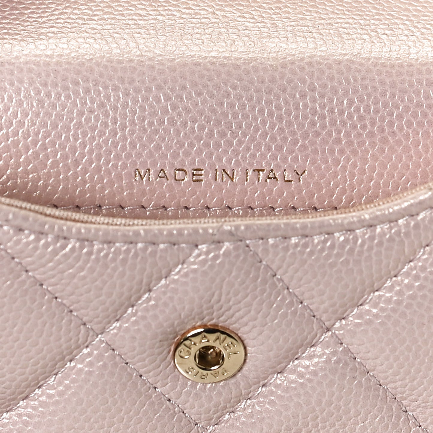 Iridescent Caviar Quilted Pearl On Top Coin Purse With Chain Light Pink