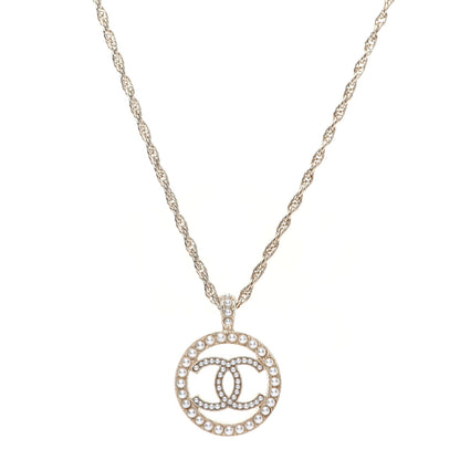Chanel Pearl CC Round Pendant Necklace Gold 1 of 8