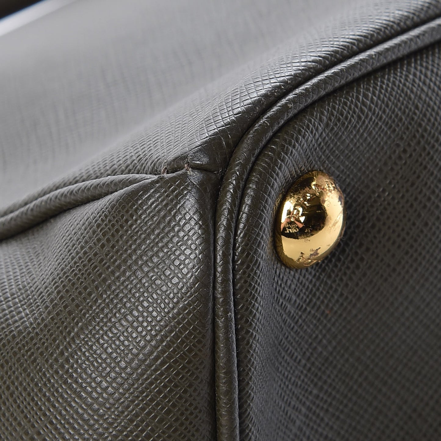 Saffiano Large Galleria Double Zip Tote Militare