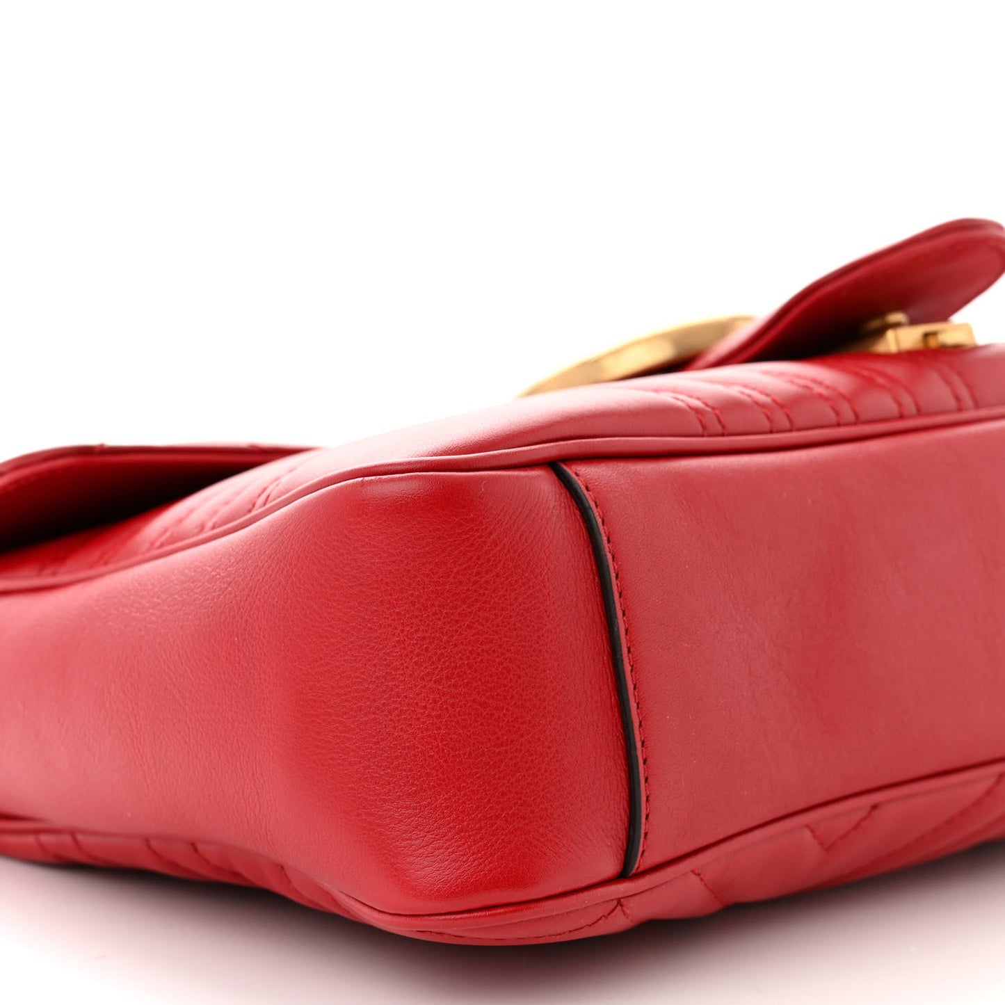 Calfskin Matelasse Medium GG Marmont Shoulder Bag Hibiscus Red