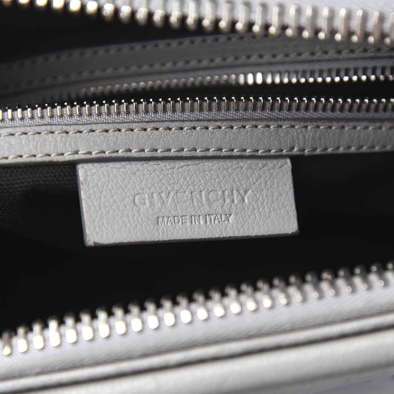 Givenchy Sugar Goatskin Small Antigona Pearl Grey 5 of 14