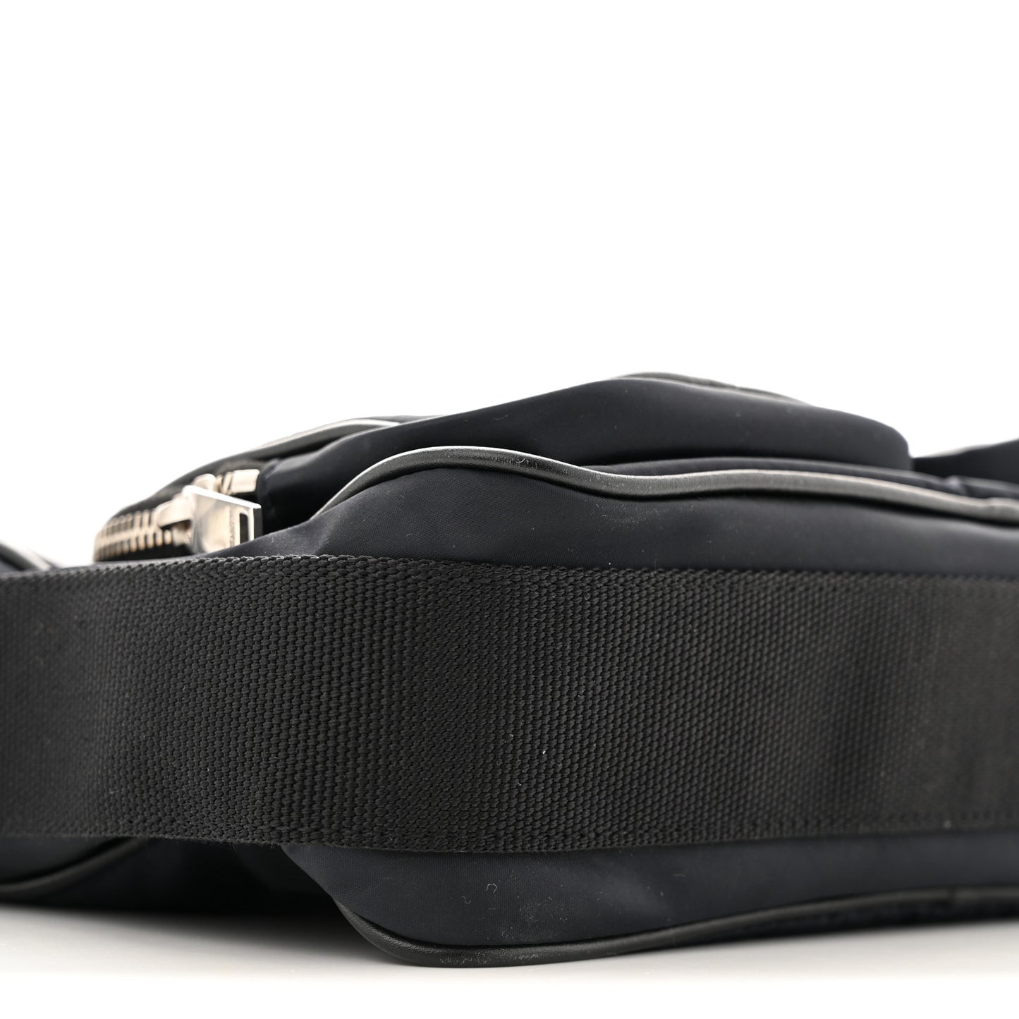 Econyl Nylon City Camera Bag Navy Black