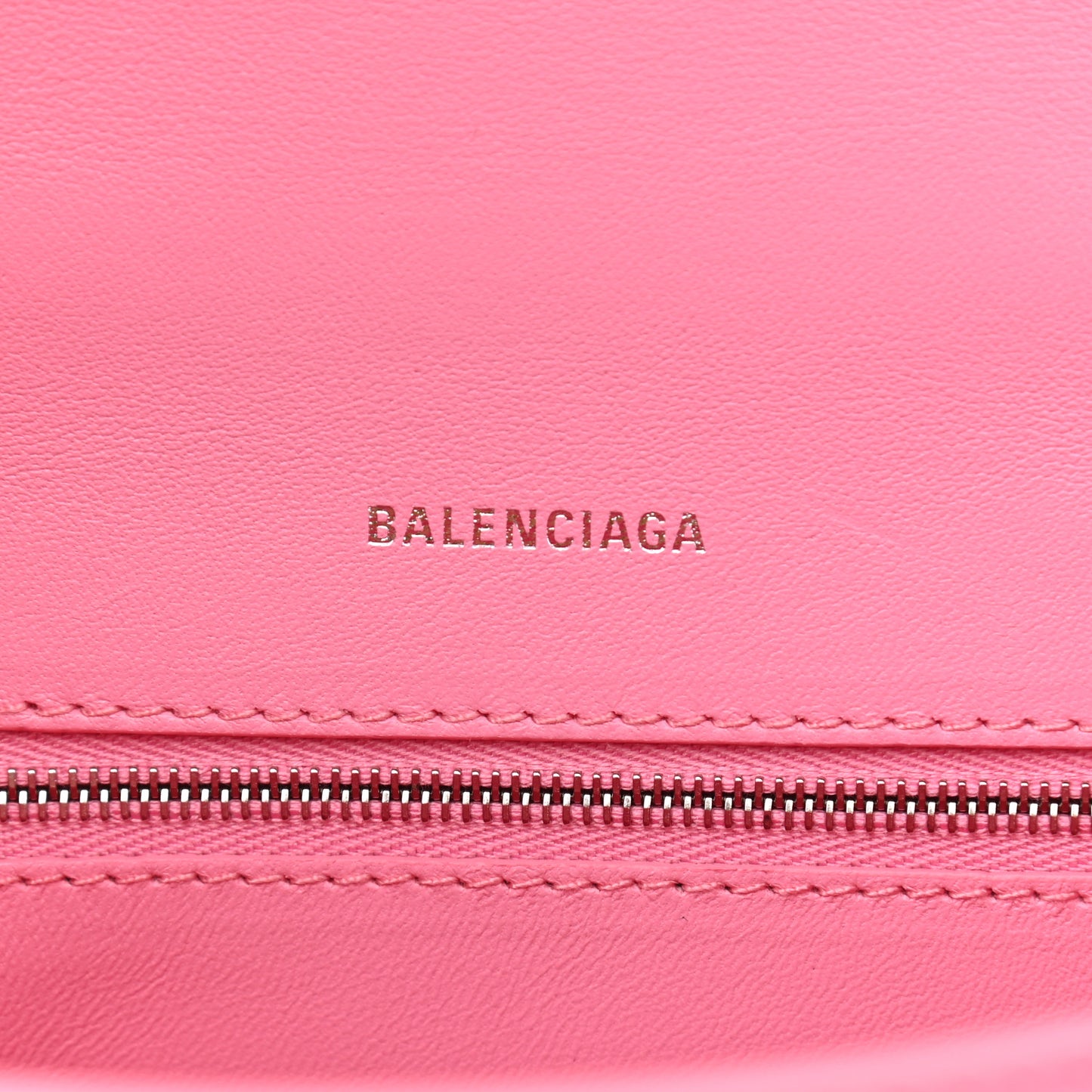Calfskin Crocodile Embossed Degrade Small Hourglass Top Handle Bag Sweet Pink