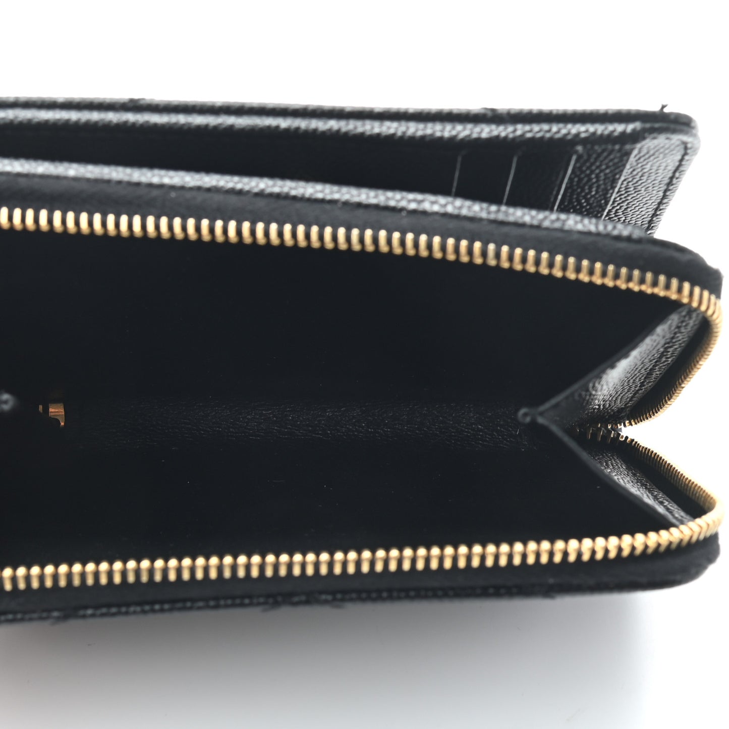 Grain De Poudre Matelasse Chevron Monogram Compact Zip Around Wallet Black