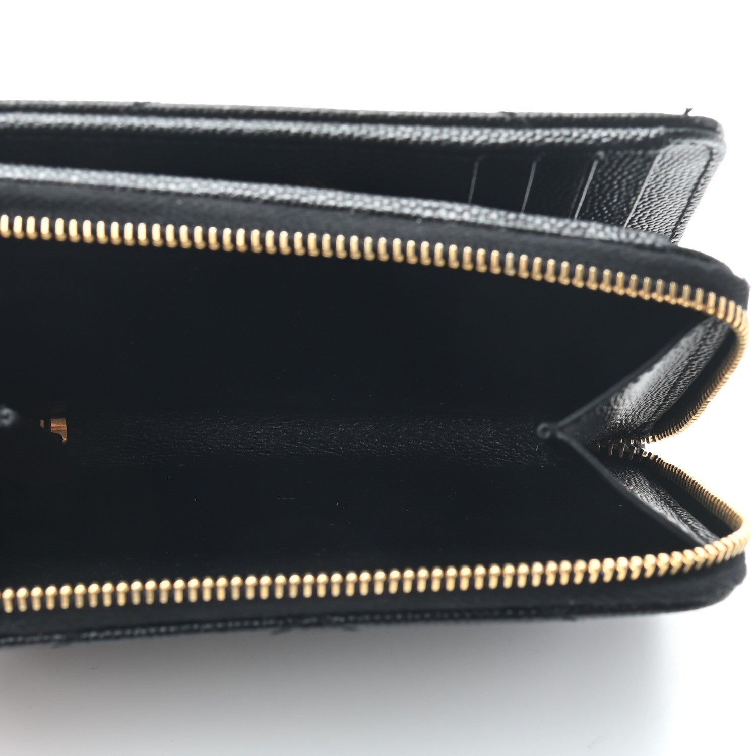 Saint Laurent Grain De Poudre Matelasse Chevron Monogram Compact Zip Around Wallet Black 6 of 7