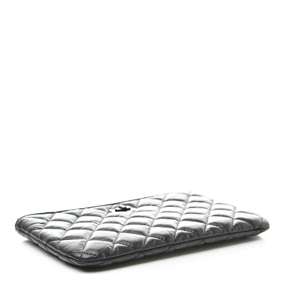 Chanel Aged Calfskin Quilted Medium Reissue Cosmetic Case So Black 4 of 7