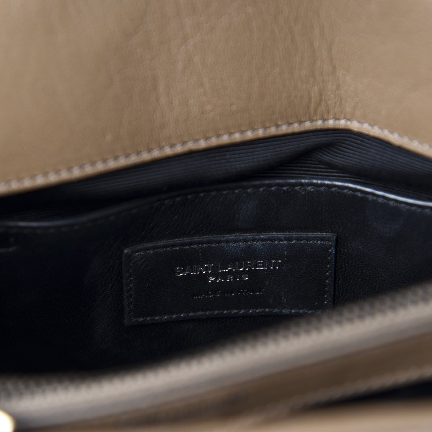 Saint Laurent Sheepskin Matelasse Chevron Monogram Medium College Bag Fard 10 of 13