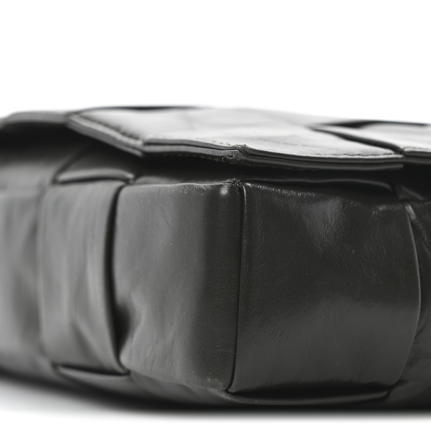 Bottega Veneta Paper Calfskin Intrecciato Stretch Cassette Camping 9 of 9