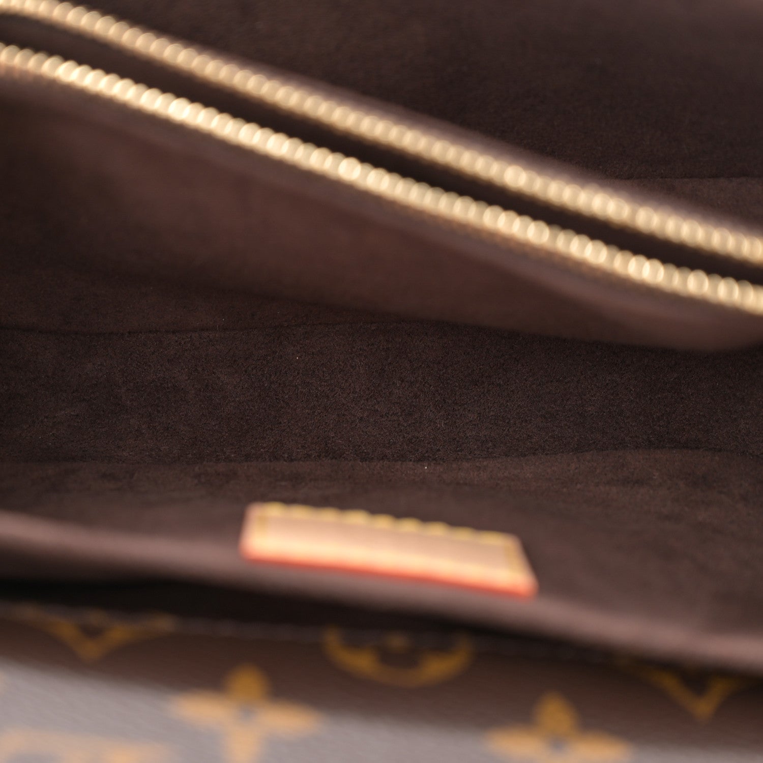 Louis Vuitton Monogram Pochette Metis East West 5 of 9