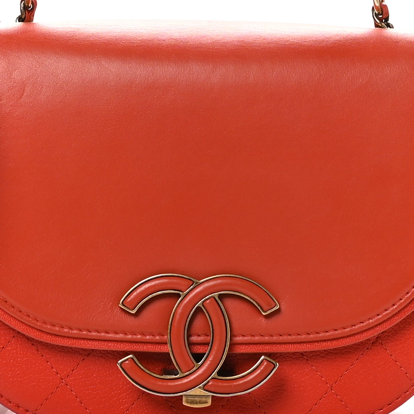 Shiny Calfskin Goatskin Quilted Small Coco Curve Messenger Flap Red