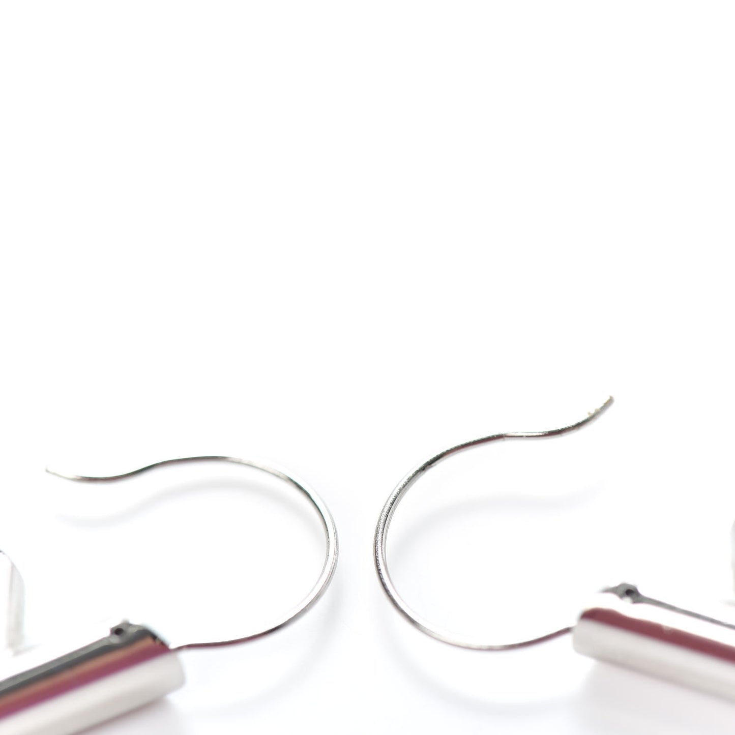 Essential V Hoop Earrings Silver
