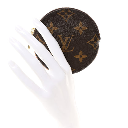 Louis Vuitton Monogram Round Coin Purse 2 of 7