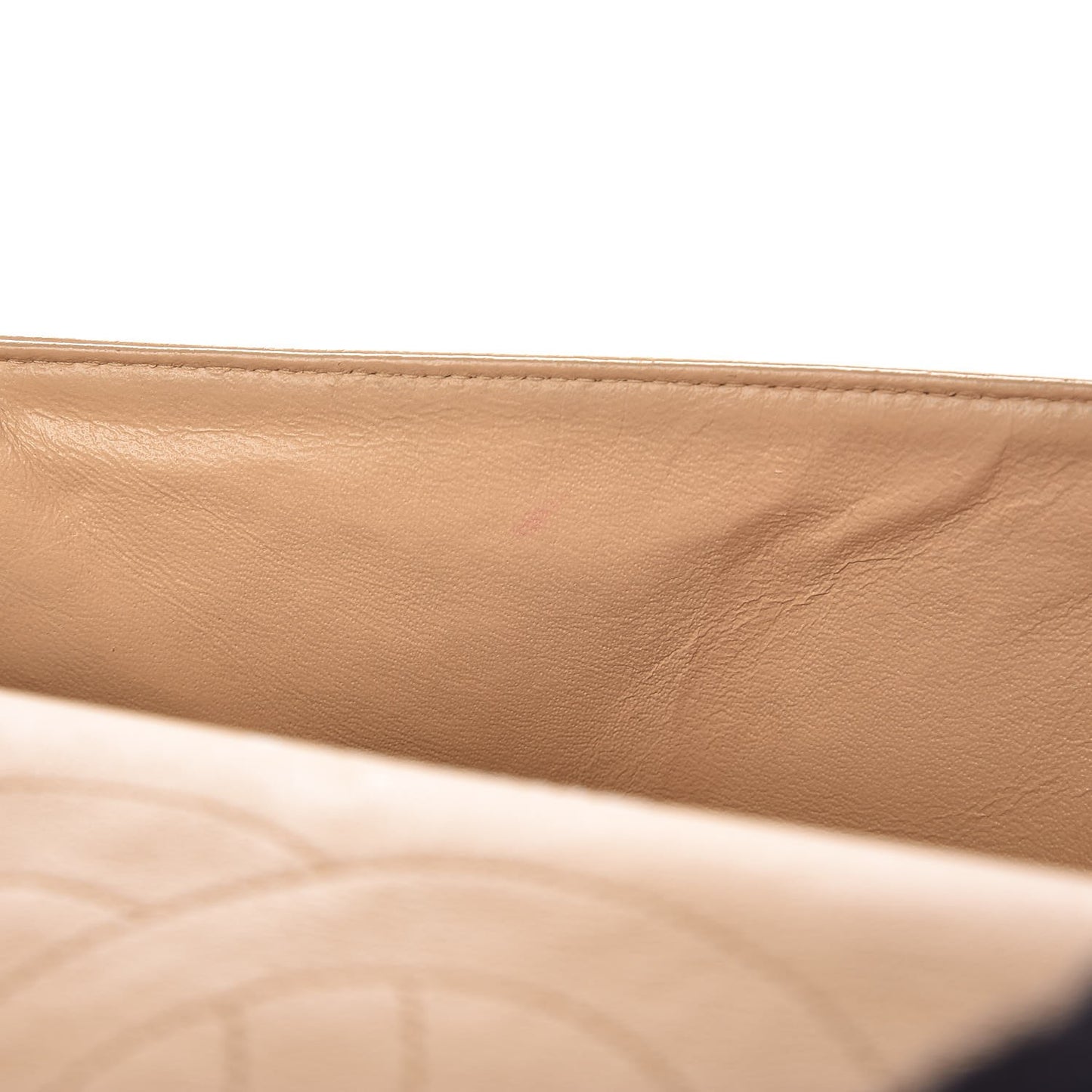 Caviar Quilted Jumbo Double Flap Beige Clair