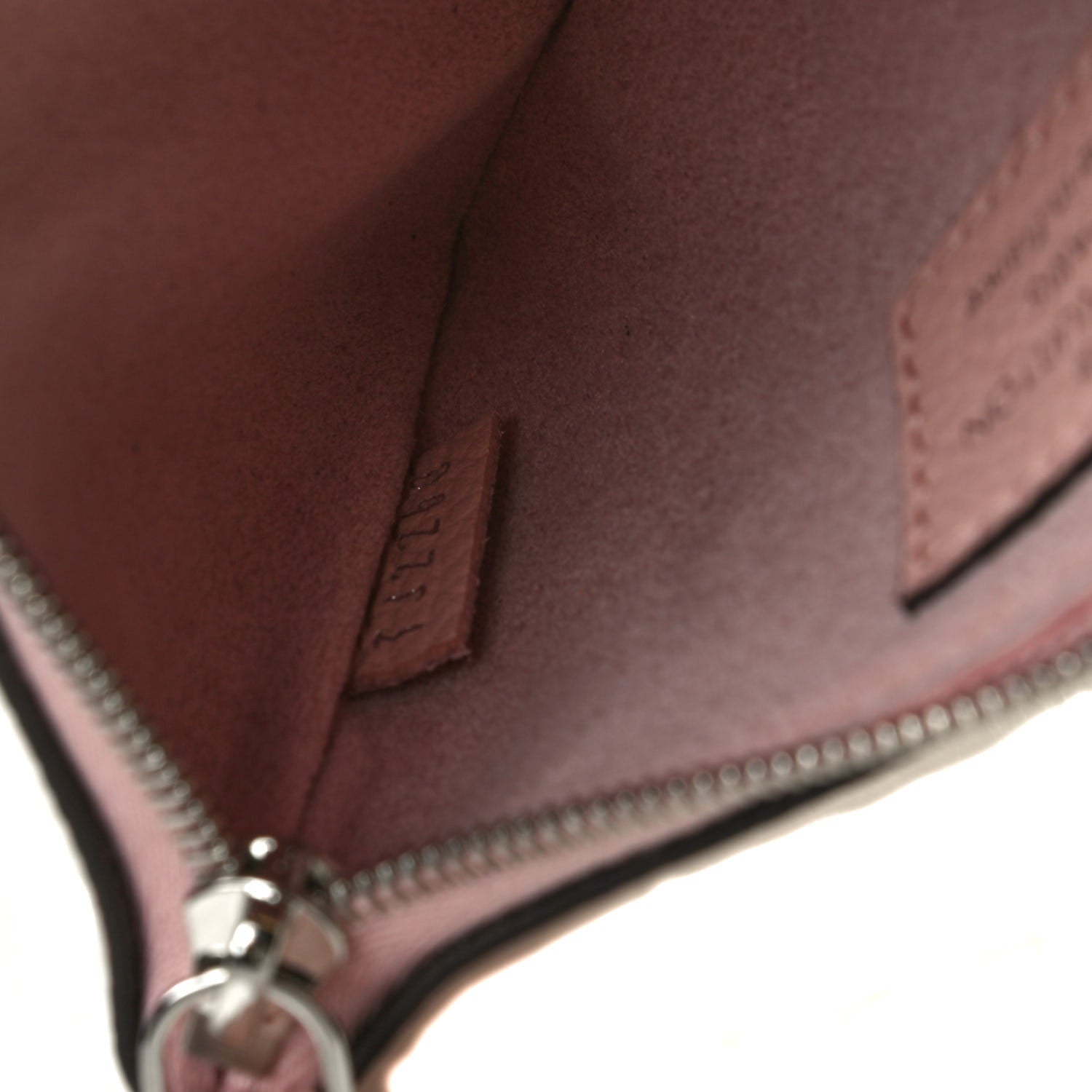 Louis Vuitton Mahina Key Pouch Magnolia 7 of 10