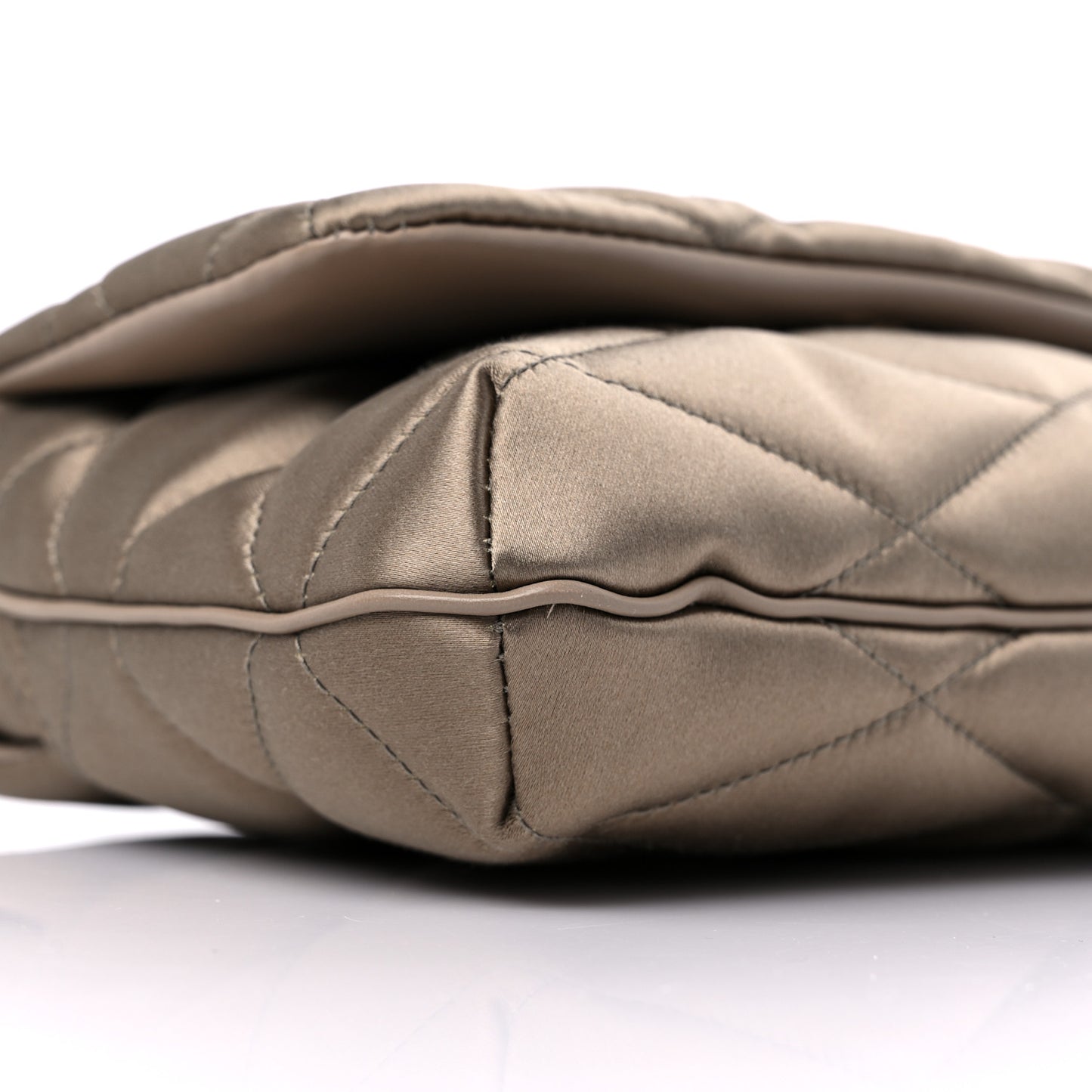 Satin Quilted Le 57 Diamond Shoulder Bag Mouse