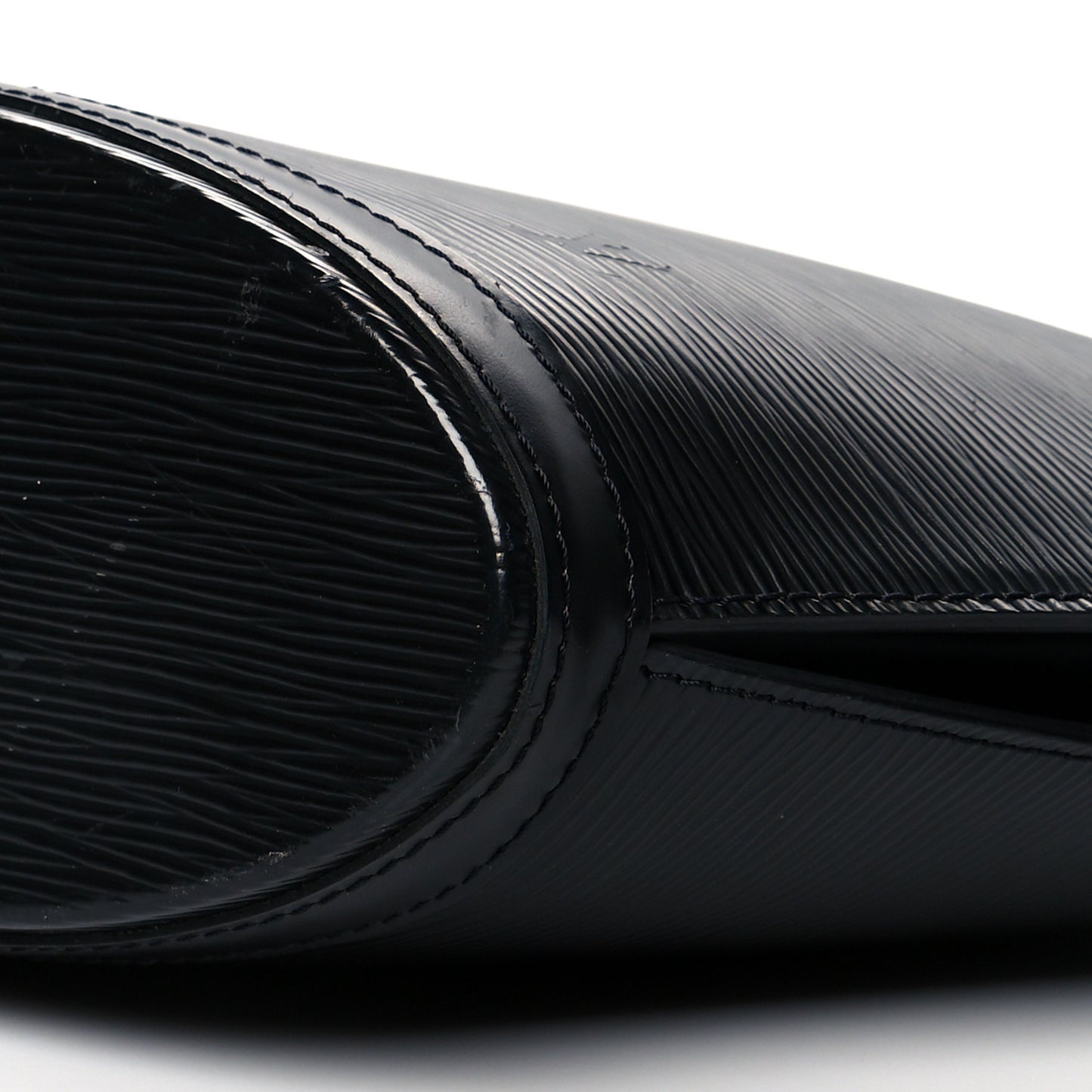 Epi Saint Jacques PM Long Straps Black