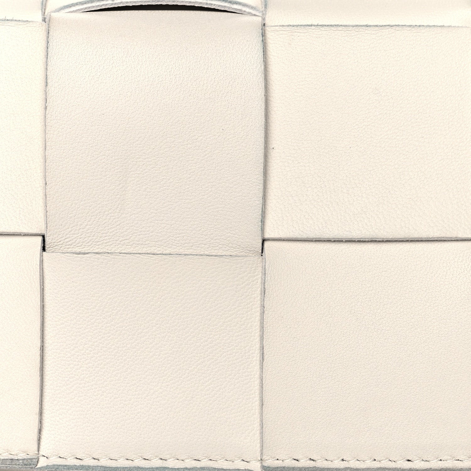 Bottega Veneta Nappa Maxi Intreccio The Belt Cassette Bag White 7 of 12