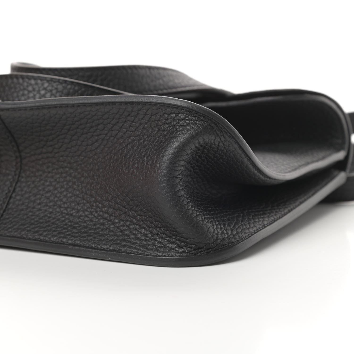 Hermes Taurillon Clemence Halzan 25 Black 12 of 13