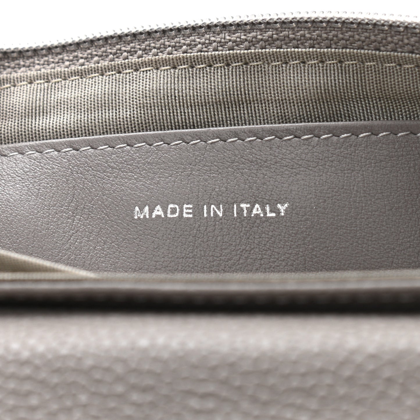 Caviar Half Moon Wallet On Chain WOC Light Grey