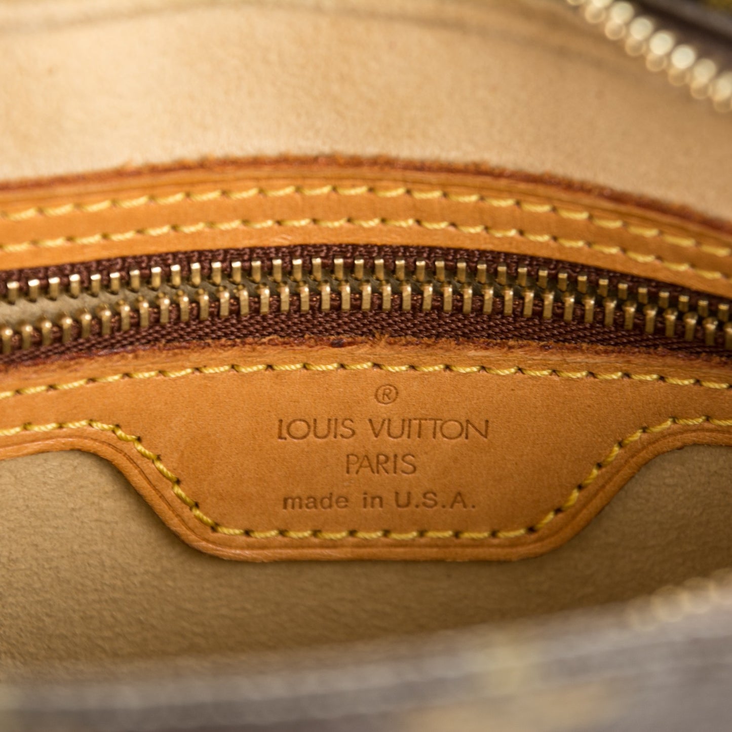 Monogram Looping MM