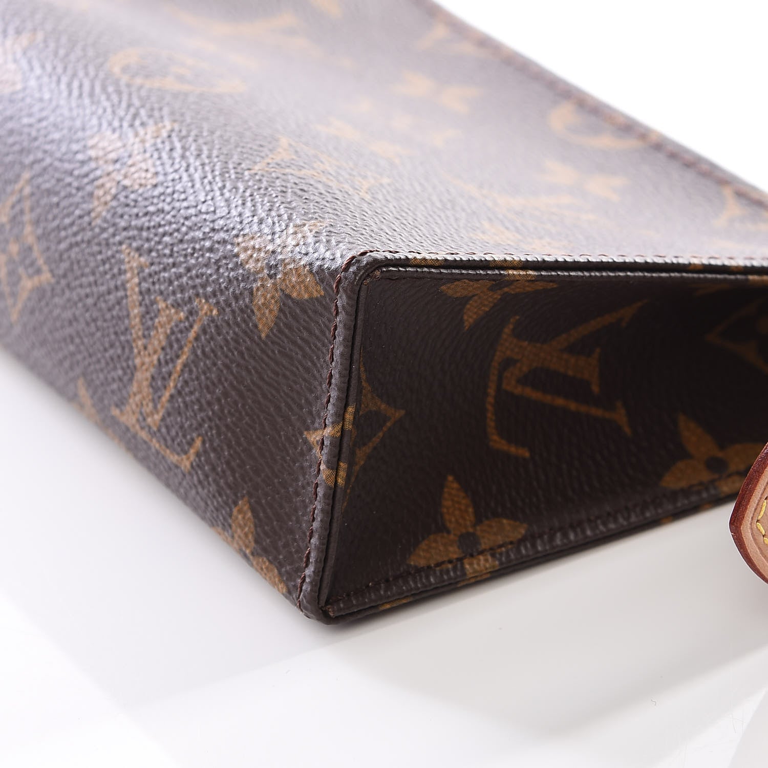 Louis Vuitton Monogram Toiletry Pouch 15 8 of 9