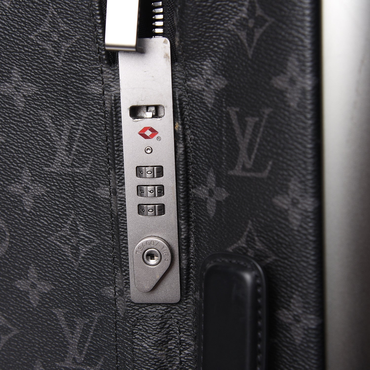 Louis Vuitton Monogram Eclipse Horizon 55 24 of 24