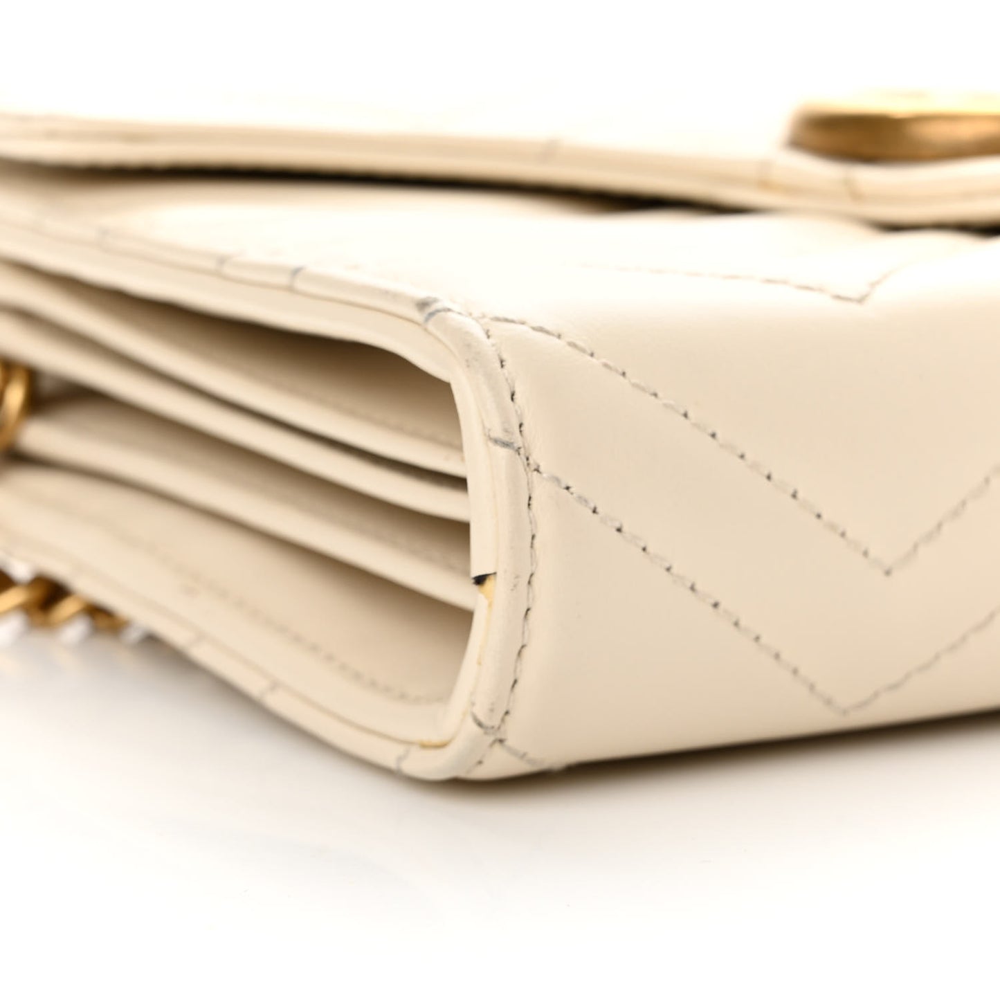 Calfskin Matelasse GG Marmont Chain Wallet Mystic White