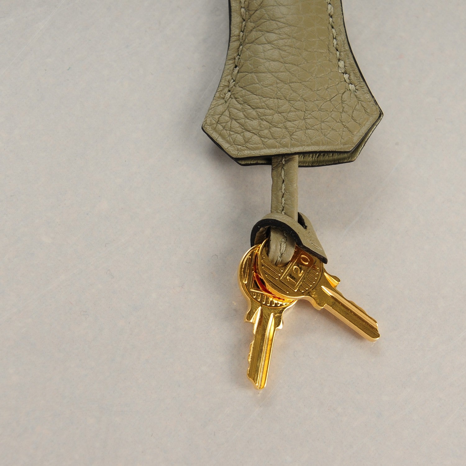 Hermes Taurillon Clemence Kelly Retourne 28 Sauge 23 of 24