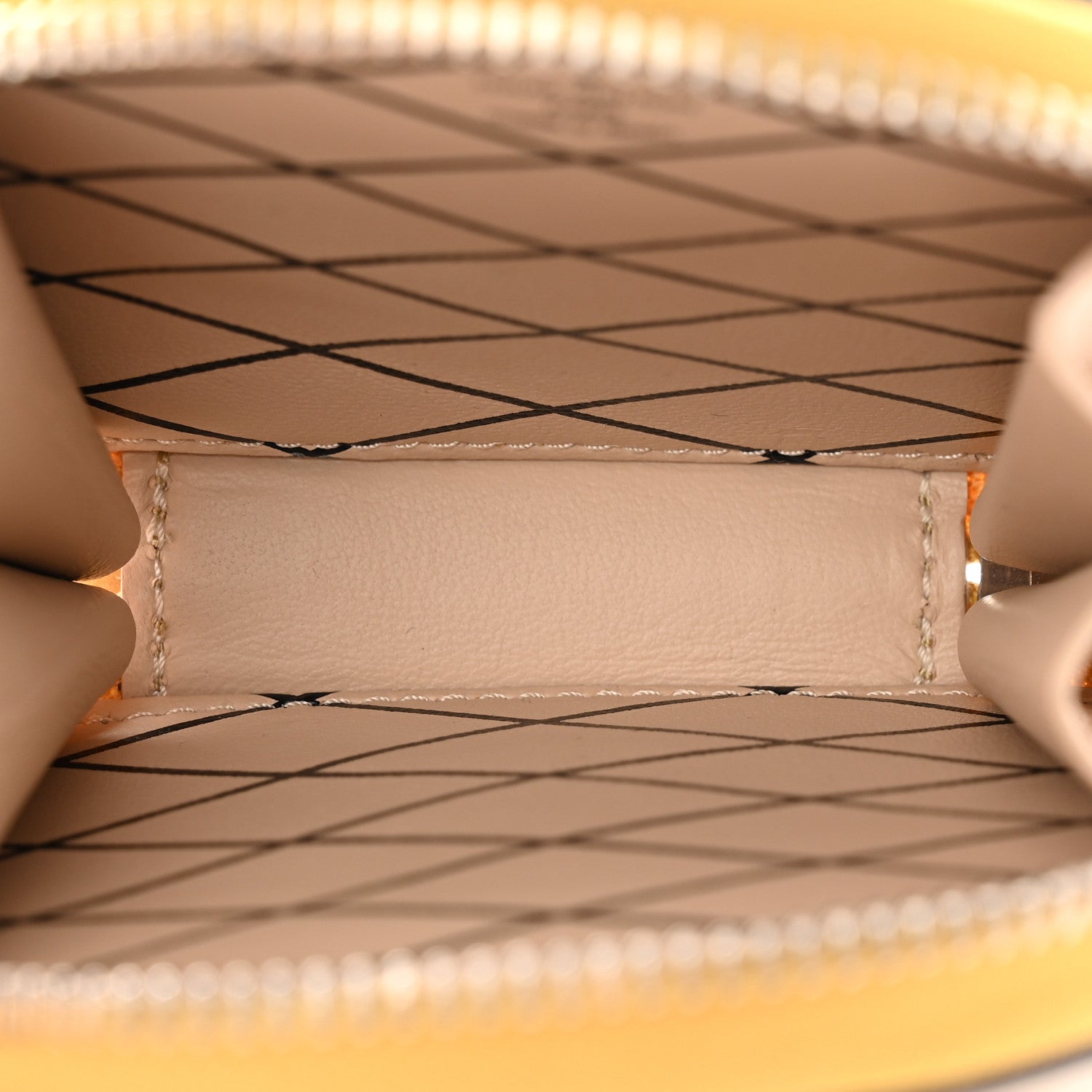 Louis Vuitton Transformed Monogram Time Trunks Micro Boite Chapeau Coin Purse Beige 5 of 8