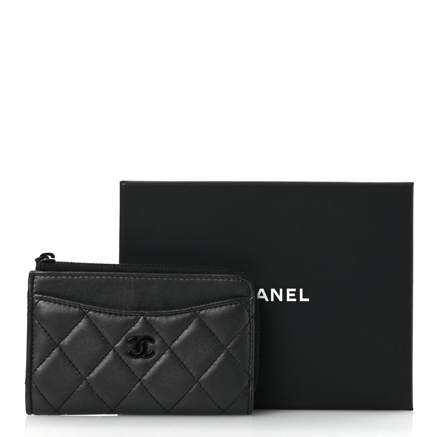 Pearly Lambskin Quilted Zip Card Holder So Black