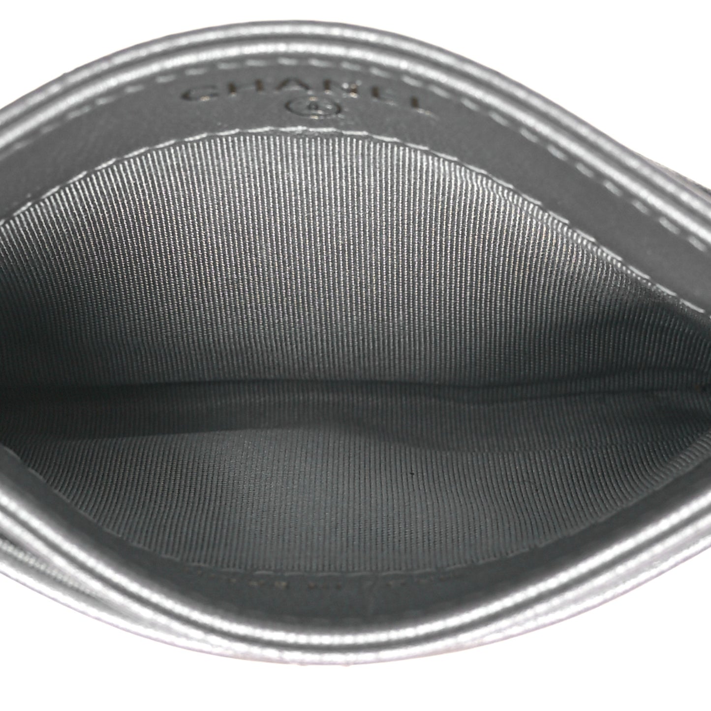 Metallic Goatskin Quilted 19 Card Holder Silver