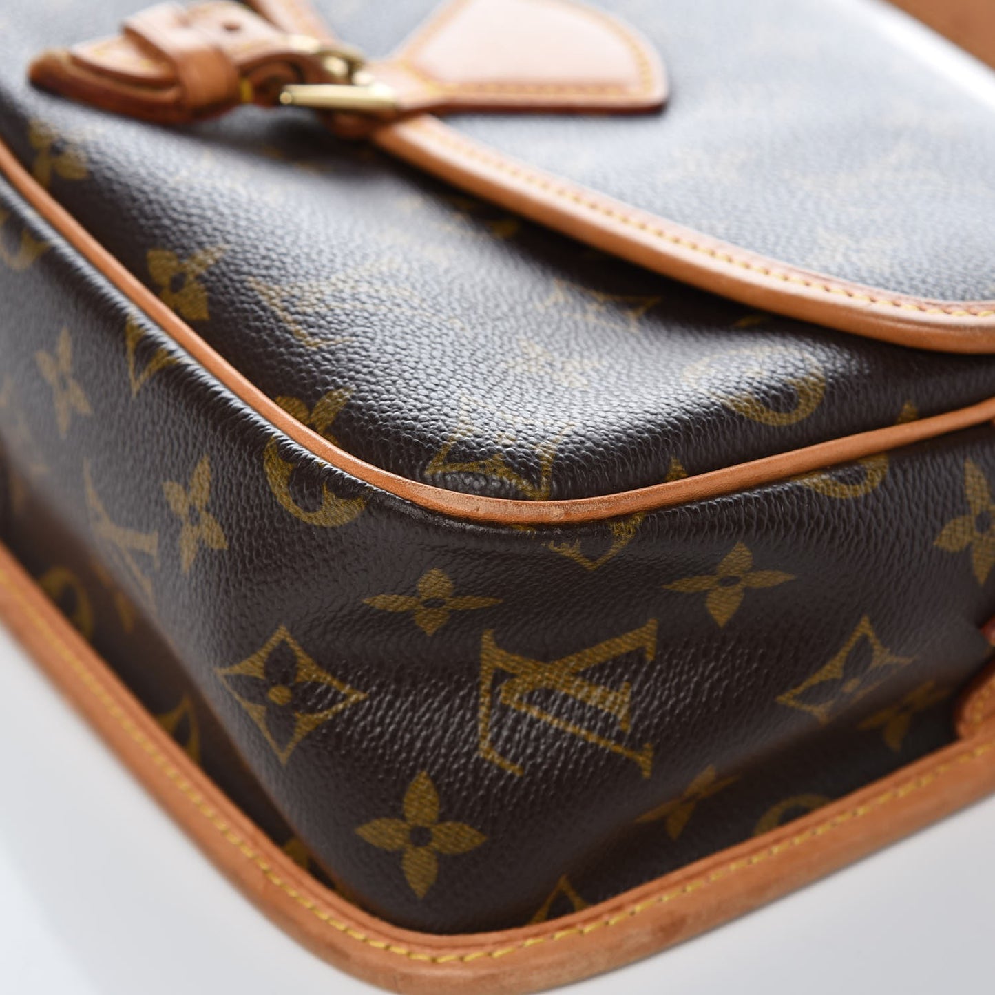 Monogram Sologne