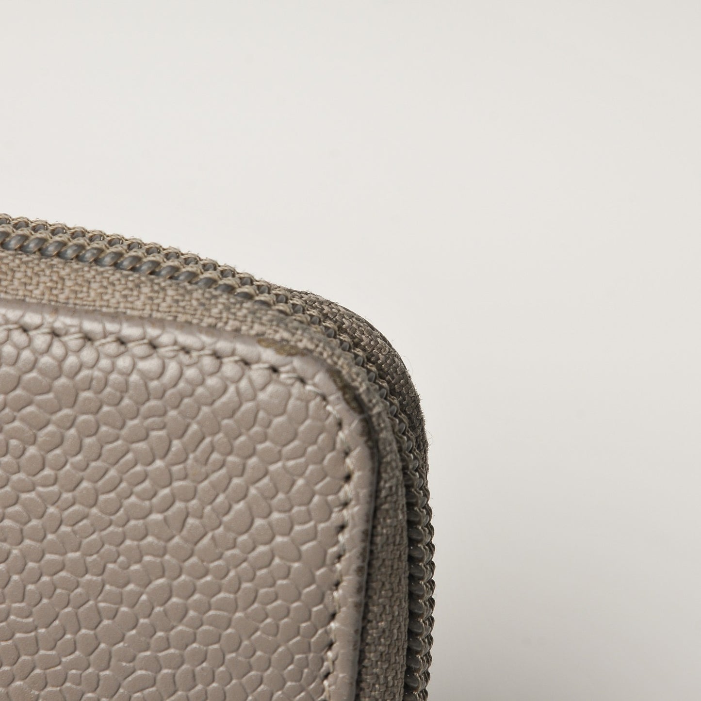 Caviar Large Timeless CC Gusset Zip Around Wallet Light Gray