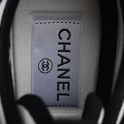 Chanel Mixed Fibers Suede Calfskin CC Sneakers 36 White Black 7 of 10