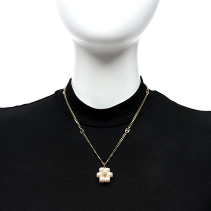 Gucci Pearl Double G Necklace Gold 2 of 5