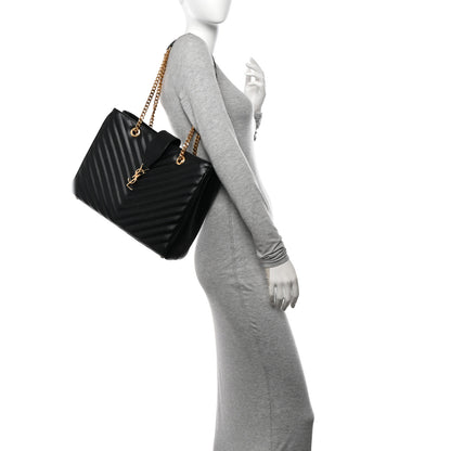 Saint Laurent Grain De Poudre Matelasse Chevron Monogram Shopping Bag Black 2 of 14