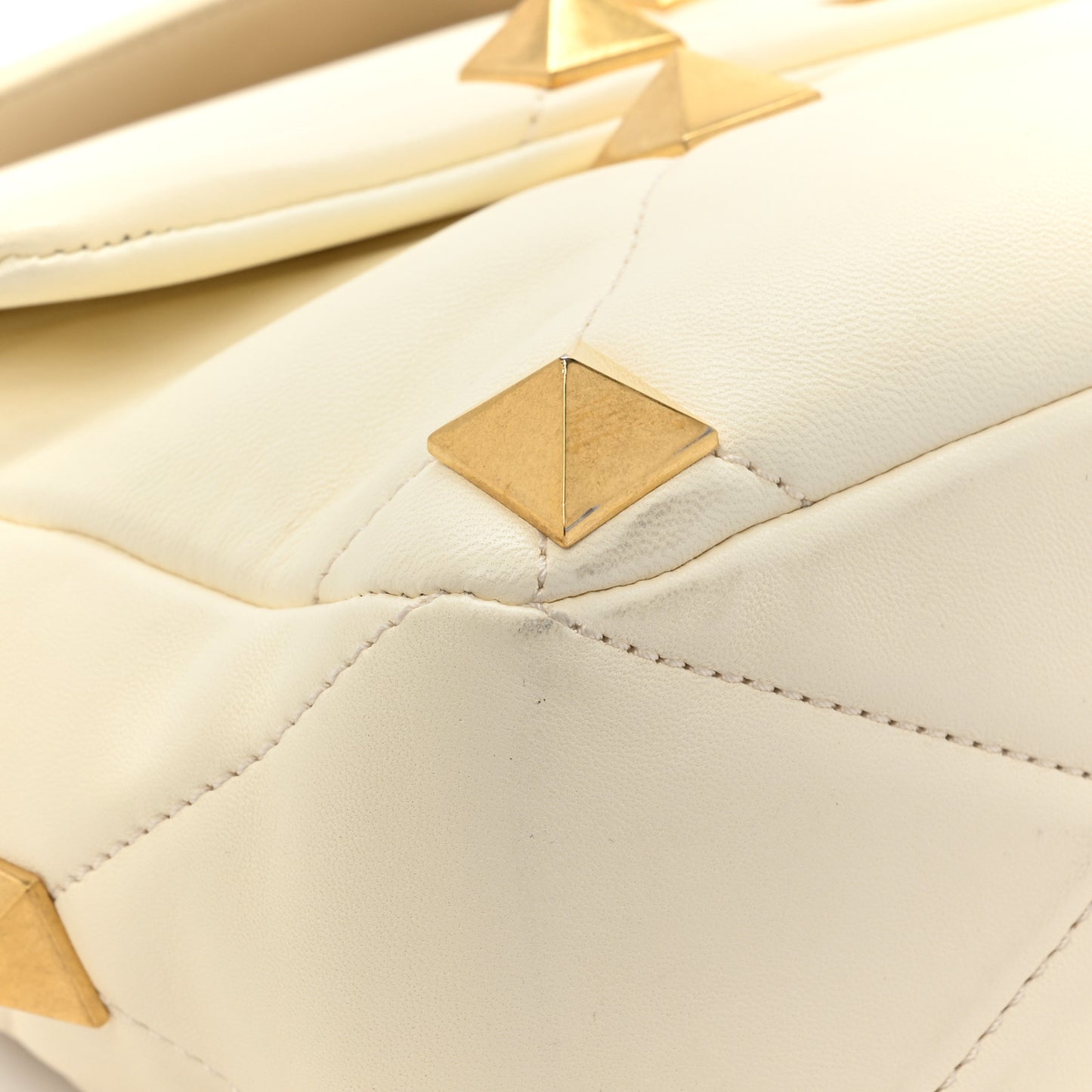 Nappa Large Roman Stud Shoulder Bag Ivory