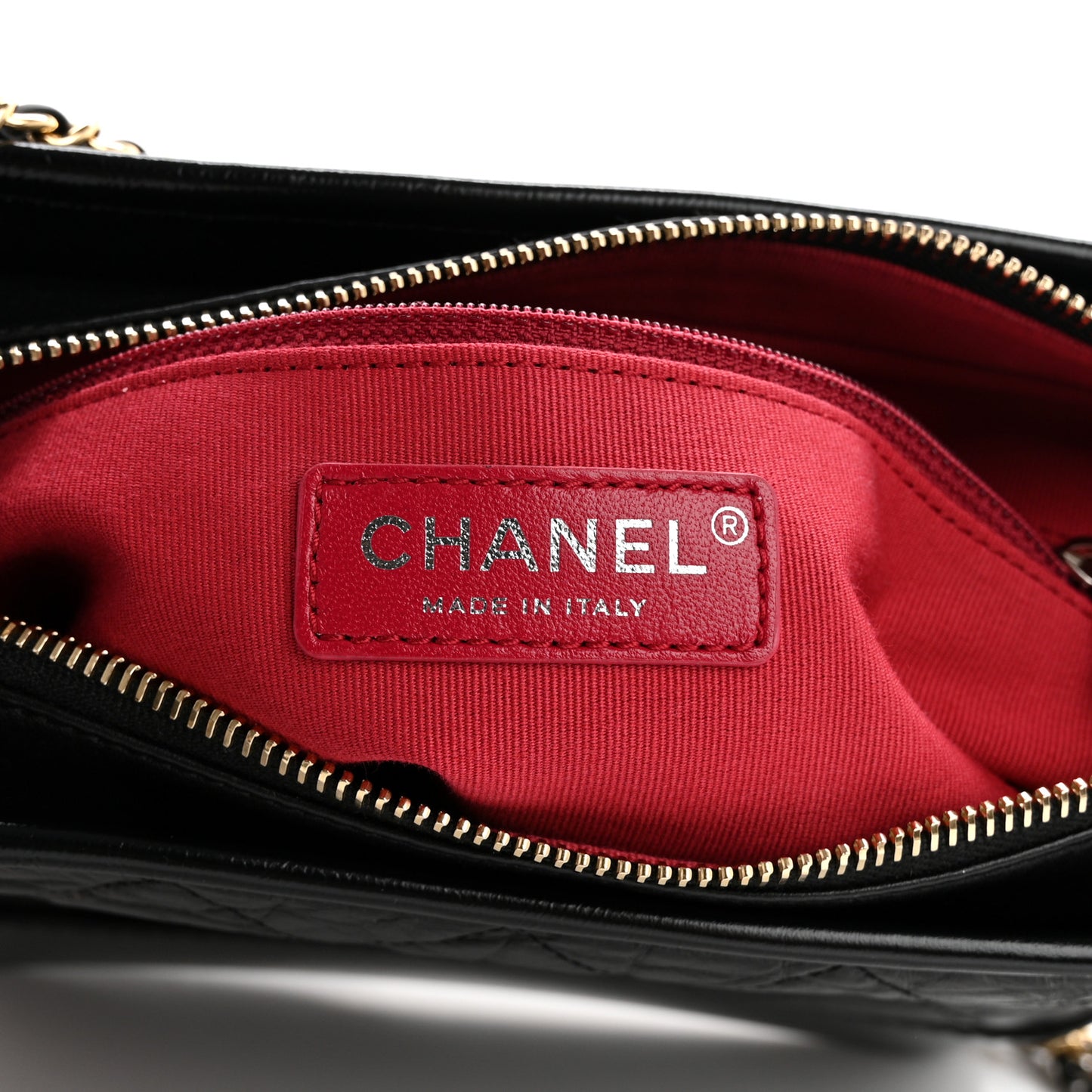 Aged Calfskin Quilted New Medium Gabrielle Hobo Black