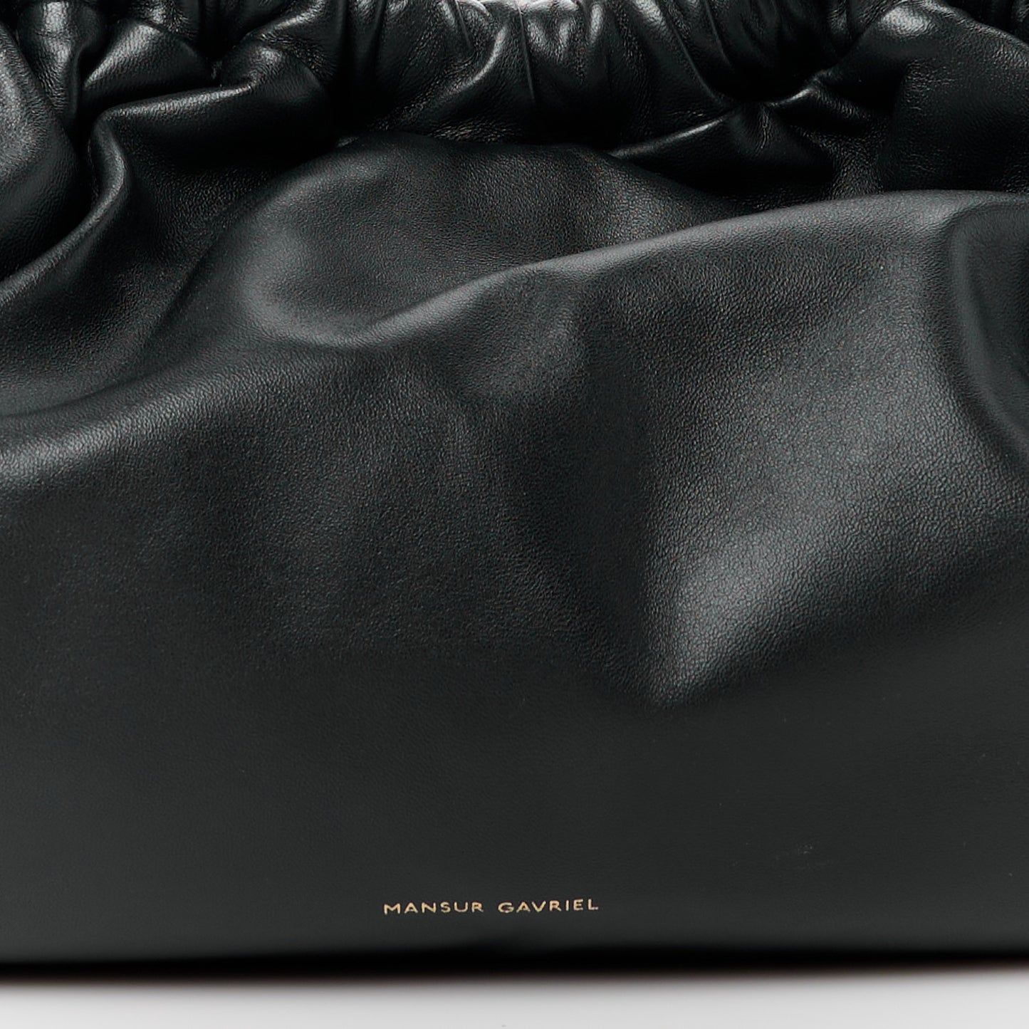 Lambskin Cloud Clutch Black Flamma
